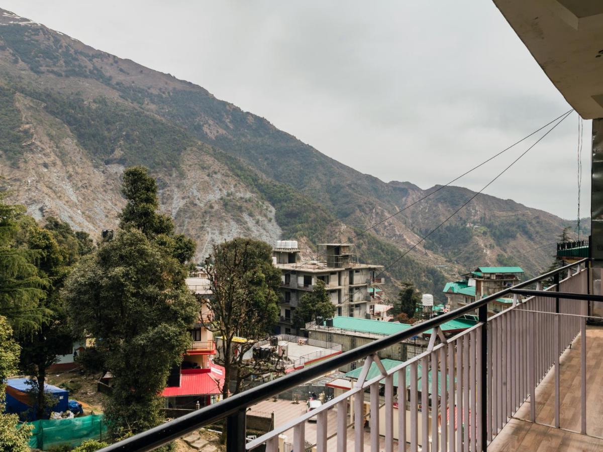 Oyo 1153 The Oak Valley Dharamshala Exterior photo